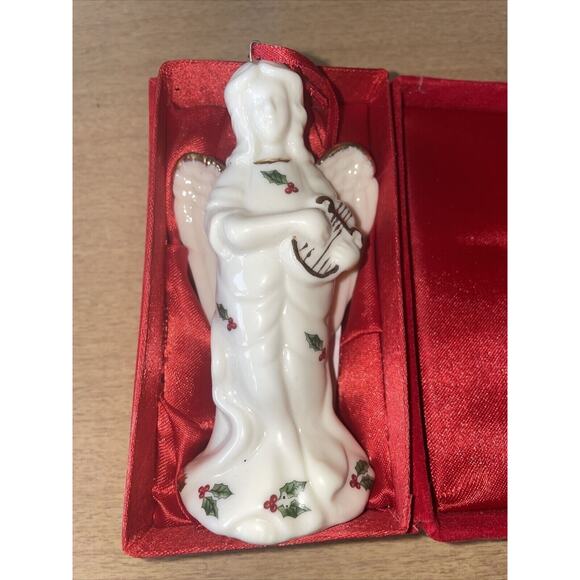 Formalities By Baum Bros Holly Berry‎ Angel Music 4 3/4” Ornament With Case - Picture 1 of 5